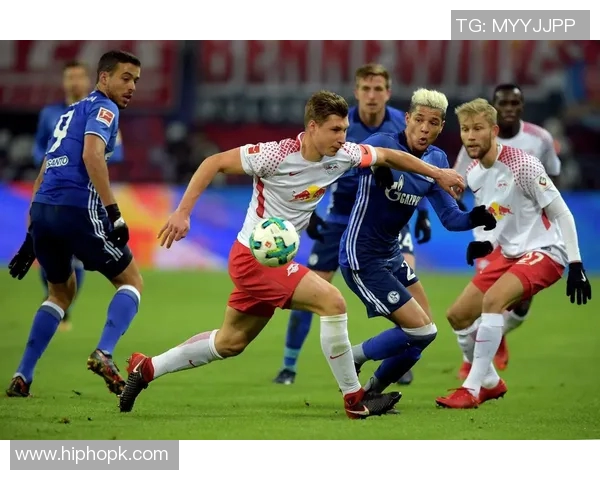 沙尔克客负添德甲榜尾悲情，难掩落寞寒冬漫长